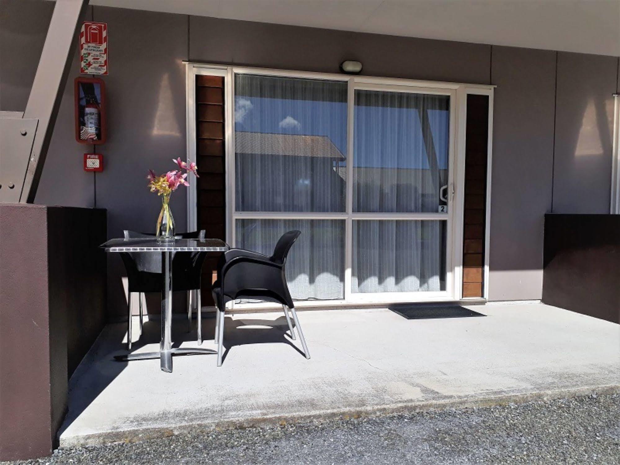Mohua Motels Такака Экстерьер фото